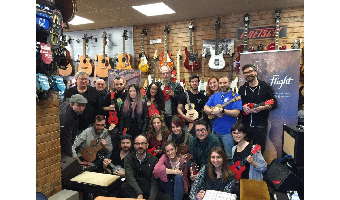Masterclass de ukuleles Flight con Dani Usero en Zingla Música