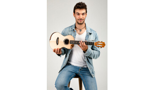 La marca de ukeleles Flight te invita a una masterclass gratuita con Dani Usero en Zingla Música
