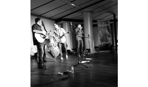 Hohner en concierto en la Pedrera 