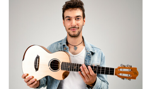 Dani Usero ofrecerá un taller gratuito de ukelele en colaboración con Flight y Club Ukelele Valencia